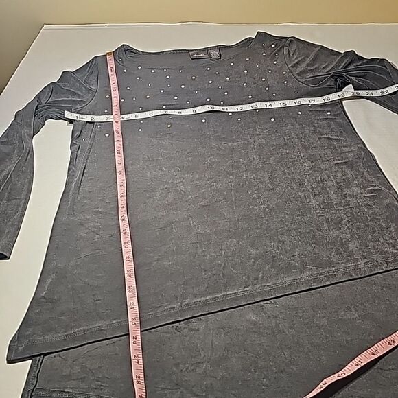 Travelers by Chicos size 1 pullover asymmetrical top - Picture 8 of 9